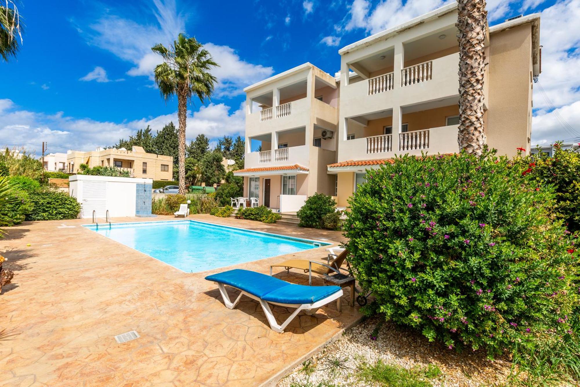 Beautiful 2 Bed Apartment With Great Views In Paphos Exteriör bild