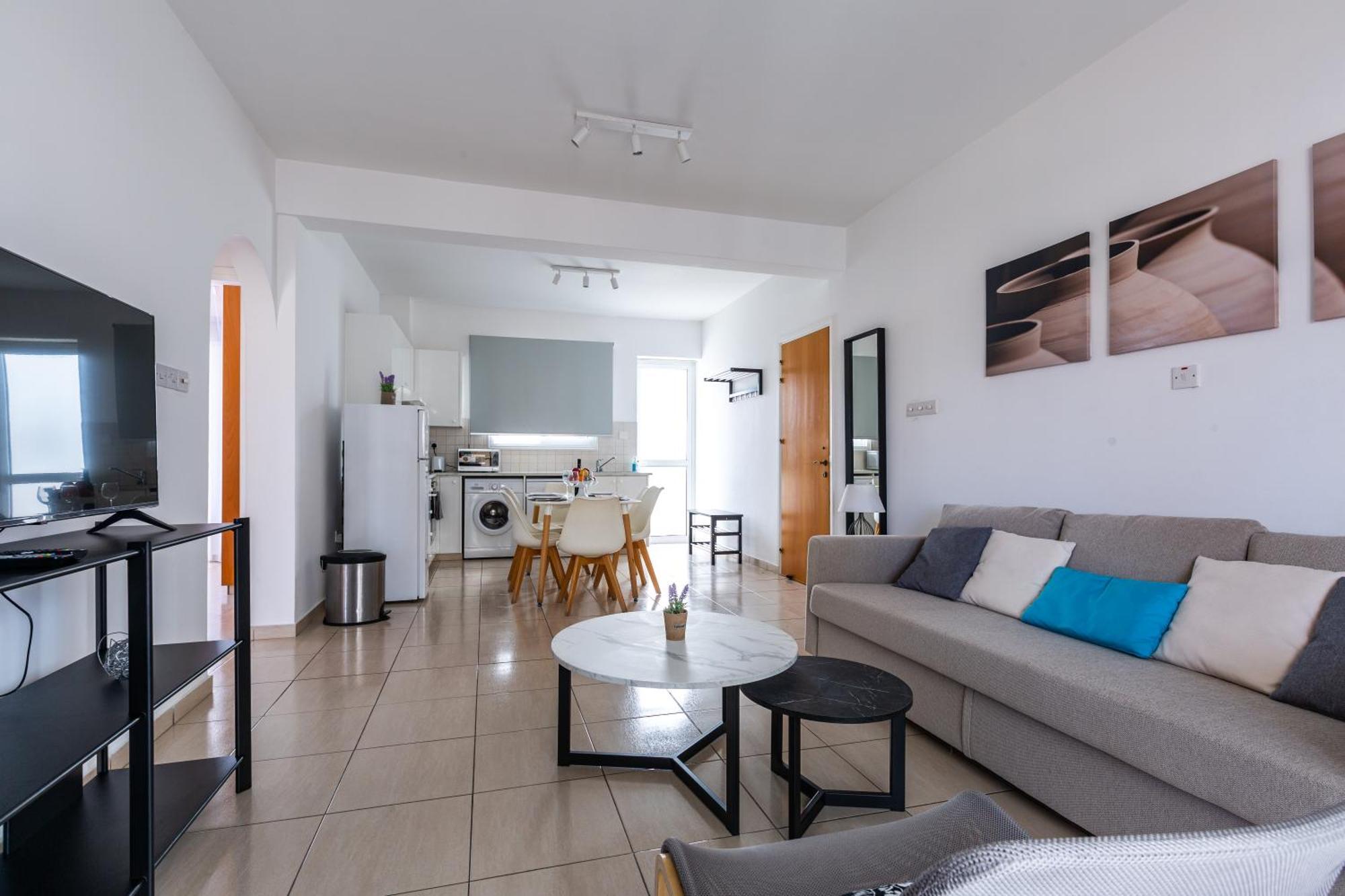 Beautiful 2 Bed Apartment With Great Views In Paphos Exteriör bild